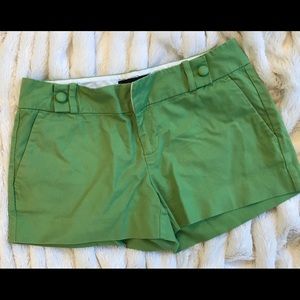 Beautiful green banana republic shorts